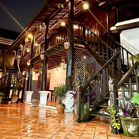 Vieng Savanh II Hotel Луанг Прабанг Екстериор снимка