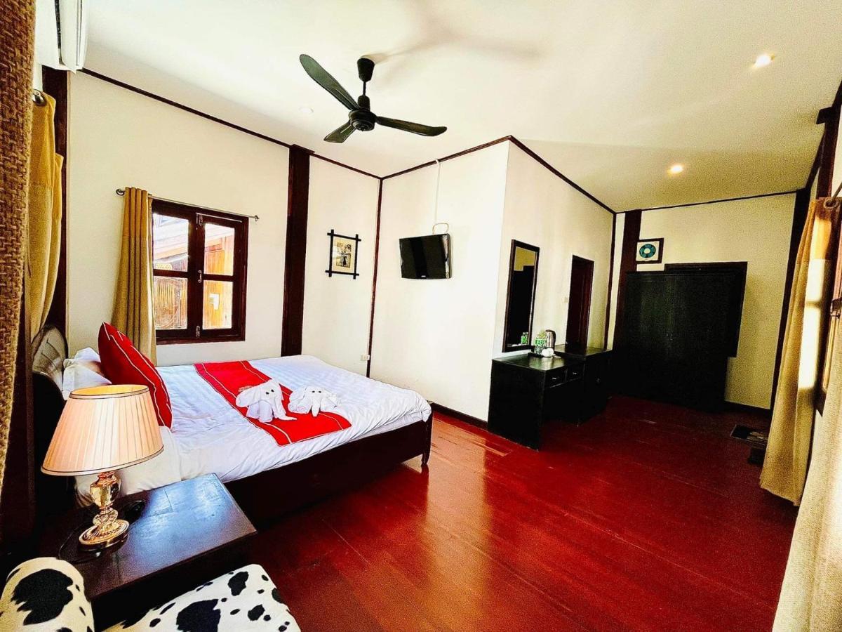 Vieng Savanh II Hotel Луанг Прабанг Екстериор снимка