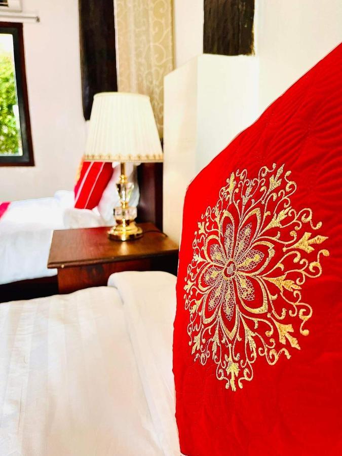 Vieng Savanh II Hotel Луанг Прабанг Екстериор снимка