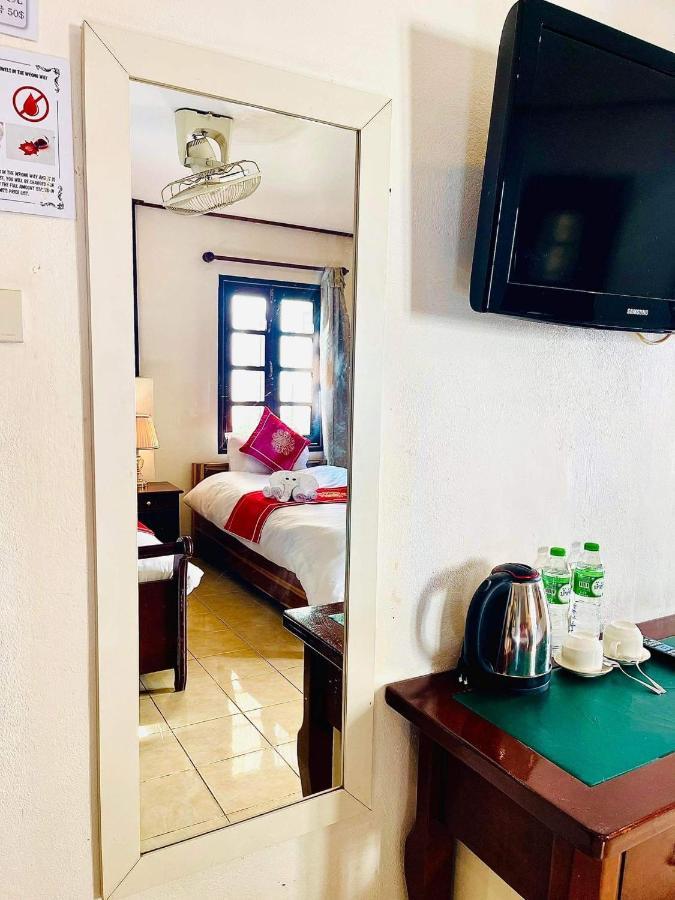 Vieng Savanh II Hotel Луанг Прабанг Екстериор снимка