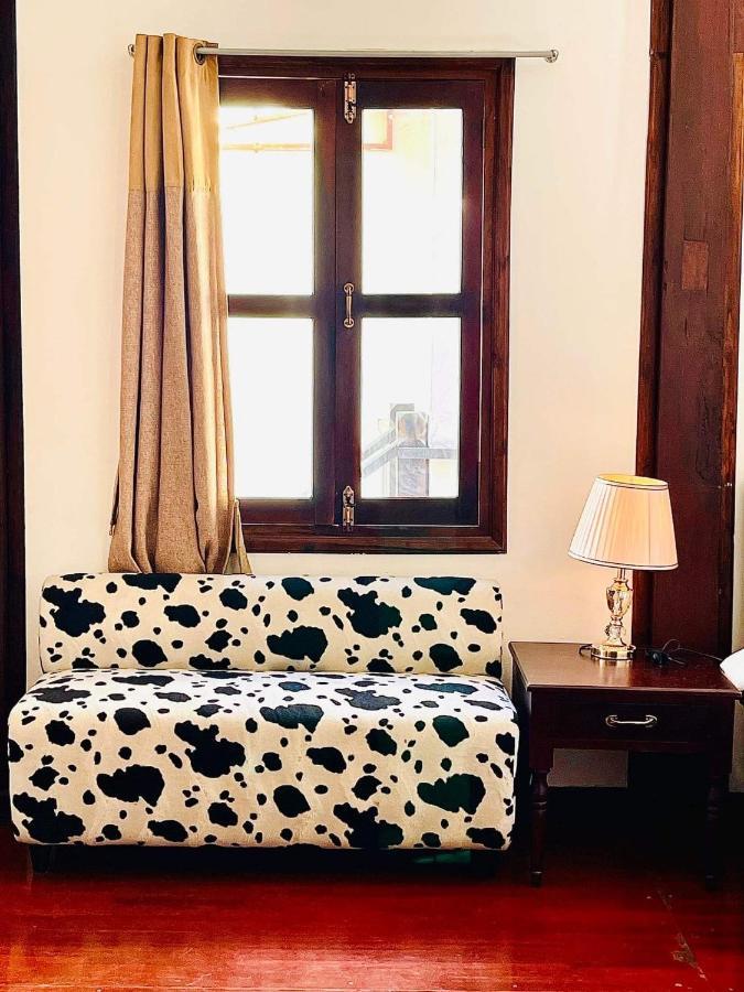 Vieng Savanh II Hotel Луанг Прабанг Екстериор снимка