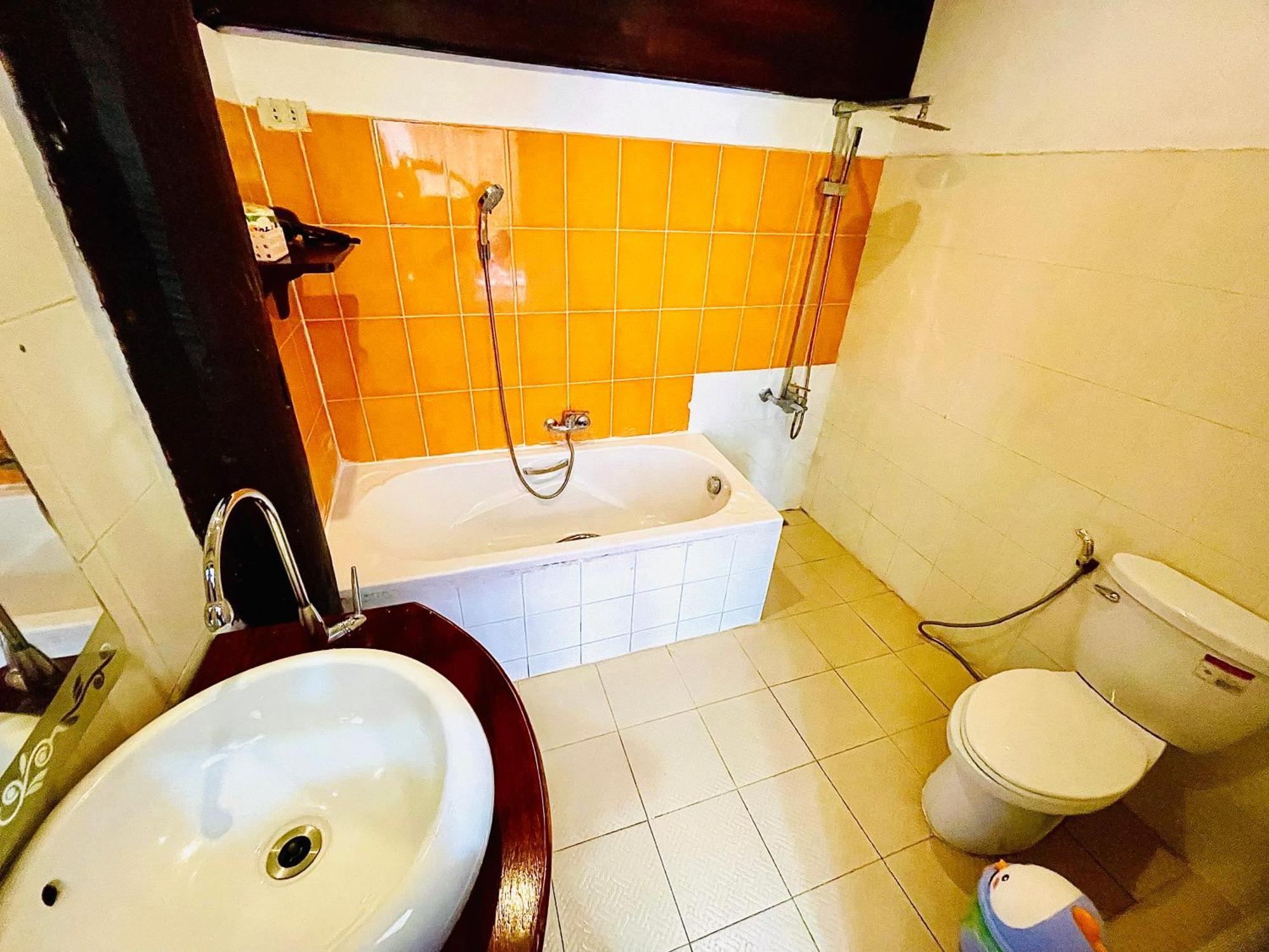 Vieng Savanh II Hotel Луанг Прабанг Екстериор снимка