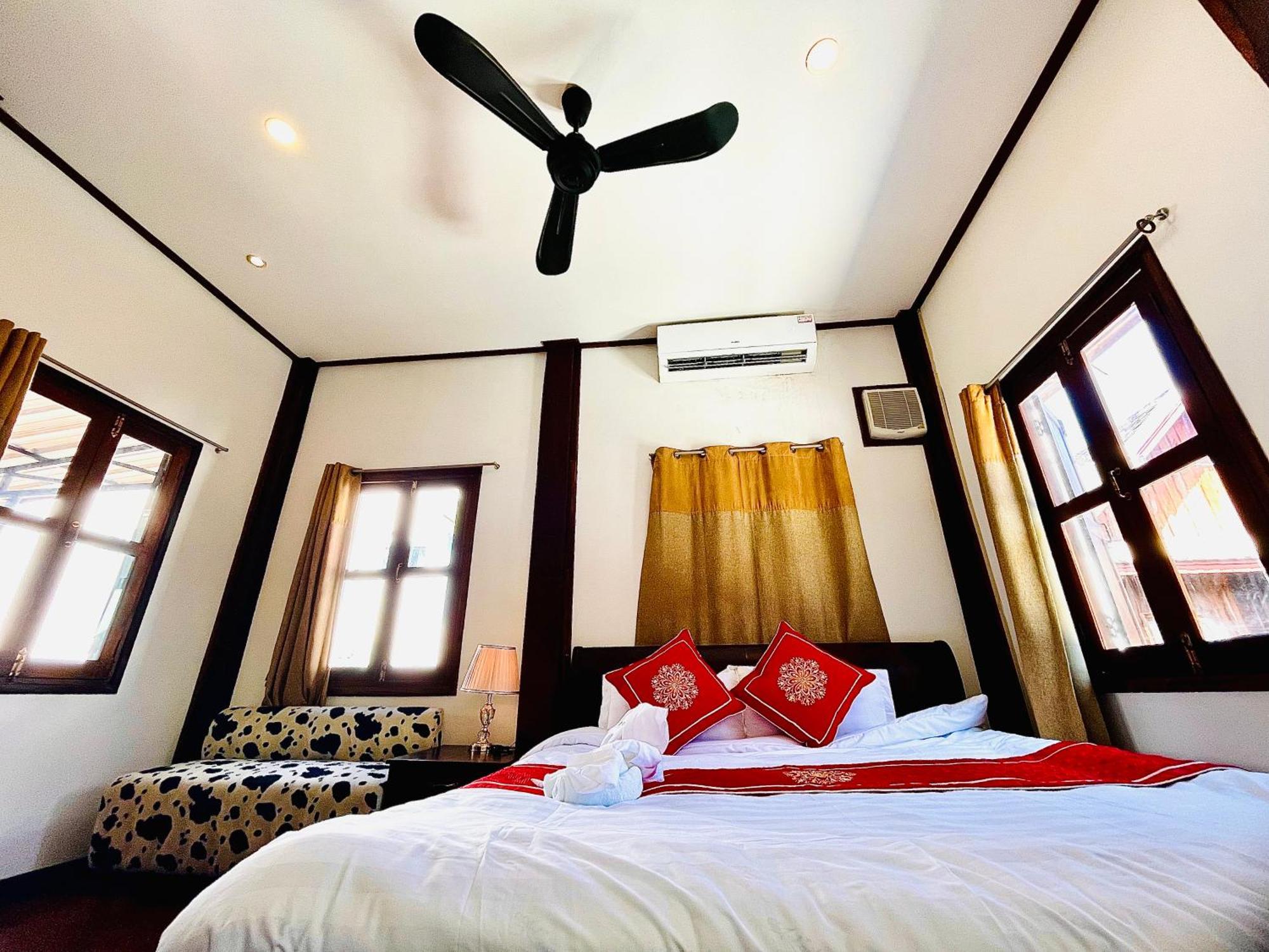 Vieng Savanh II Hotel Луанг Прабанг Екстериор снимка